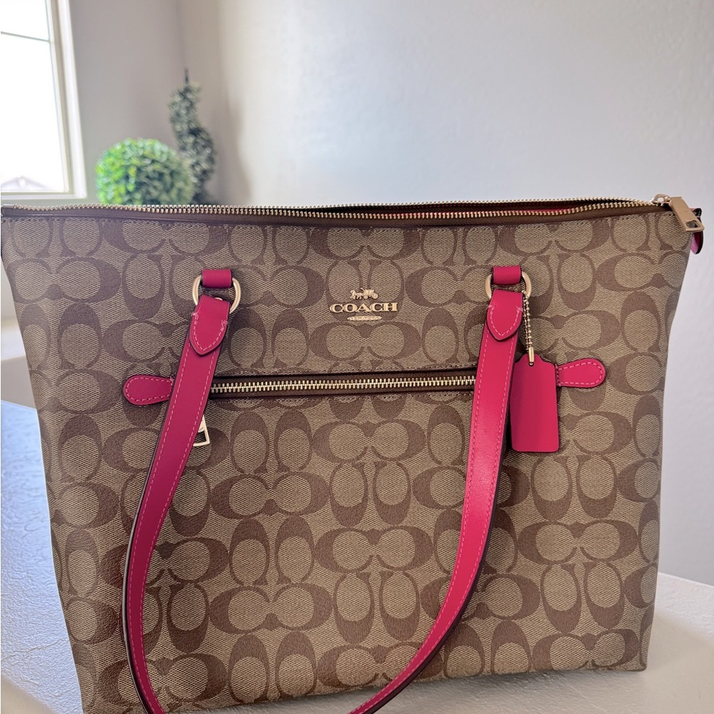 Coach Tote